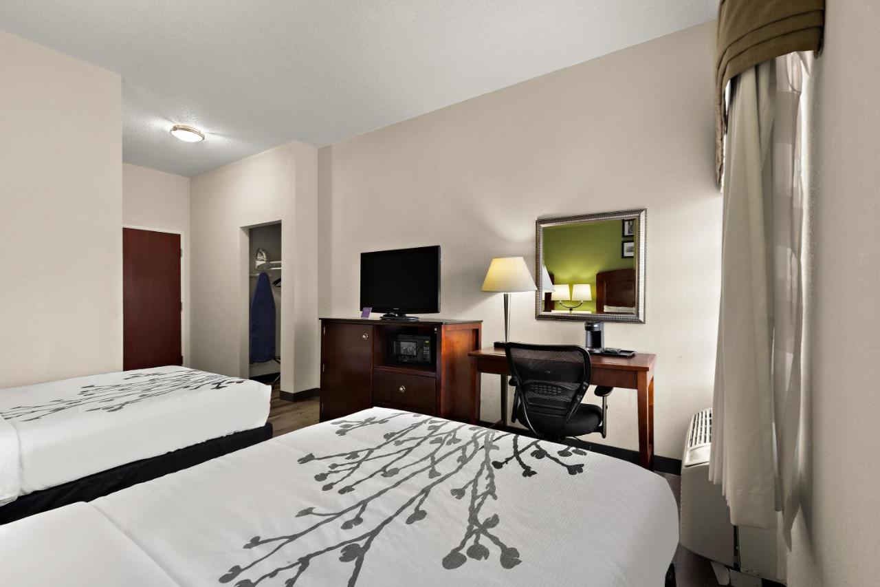 | Sleep Inn & Suites near Joint Base Andrews-Washington Area