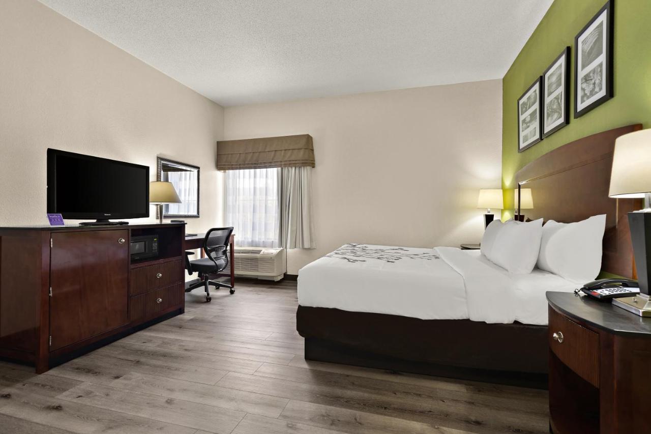 | Sleep Inn & Suites near Joint Base Andrews-Washington Area