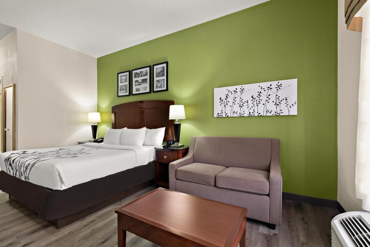 | Sleep Inn & Suites near Joint Base Andrews-Washington Area