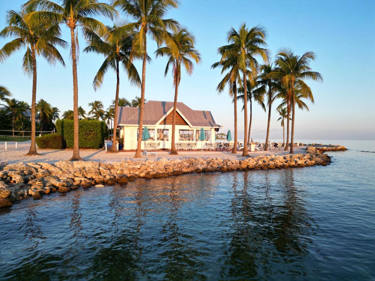 | Tranquility Bay Beachfront Hotel and Resort