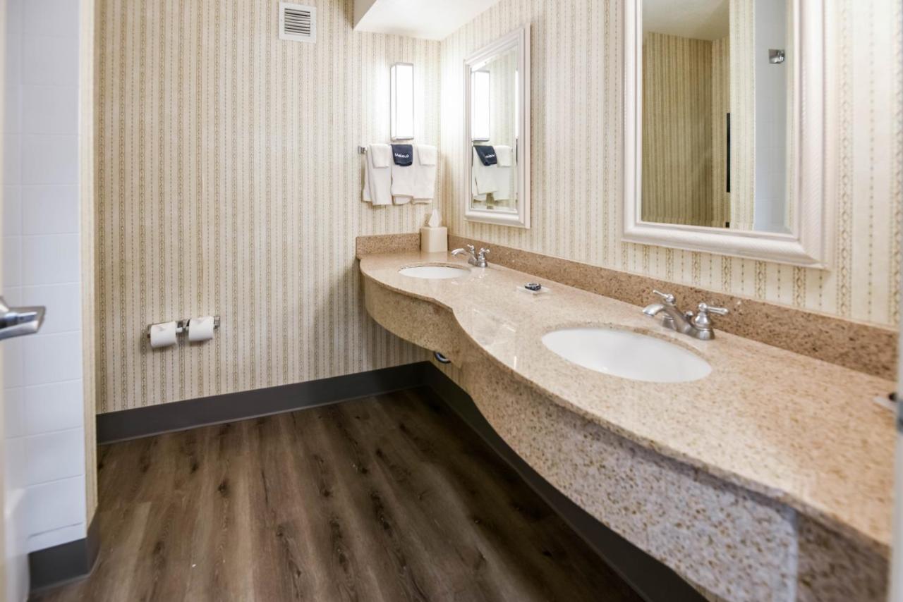 Superior Queen Room with Two Queen Beds at Shutters Hotel