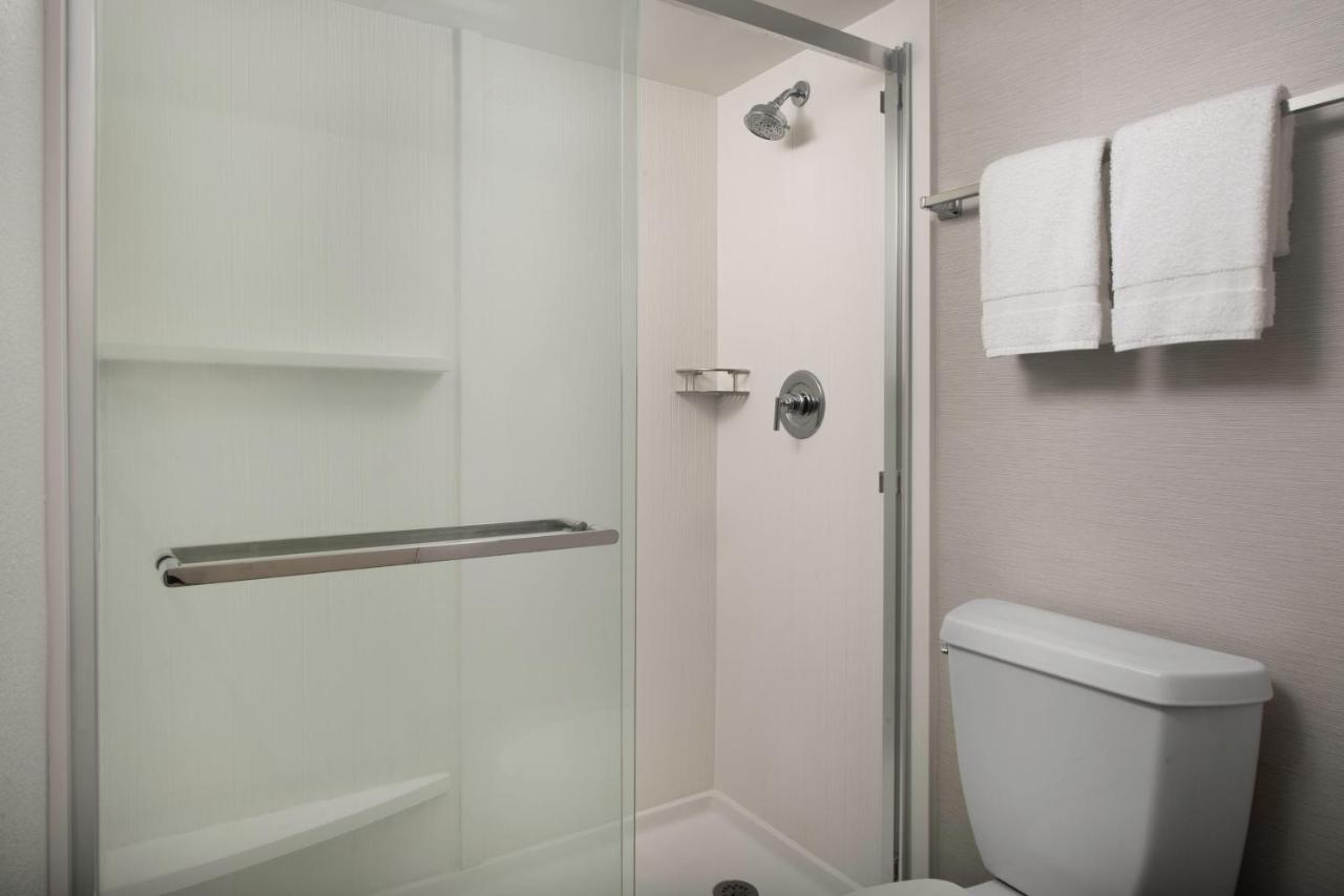 | Courtyard by Marriott Dothan