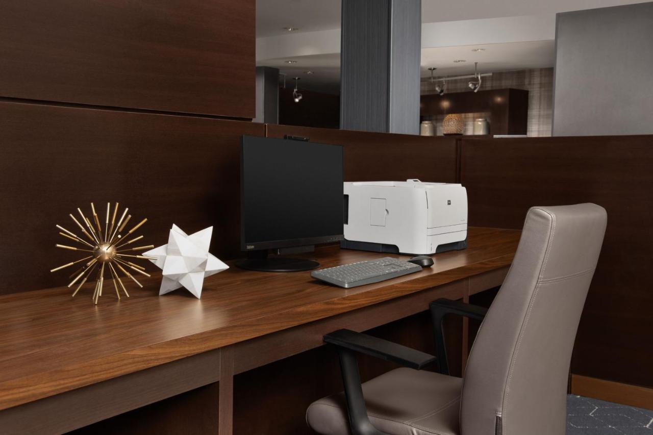 | Courtyard by Marriott Dothan