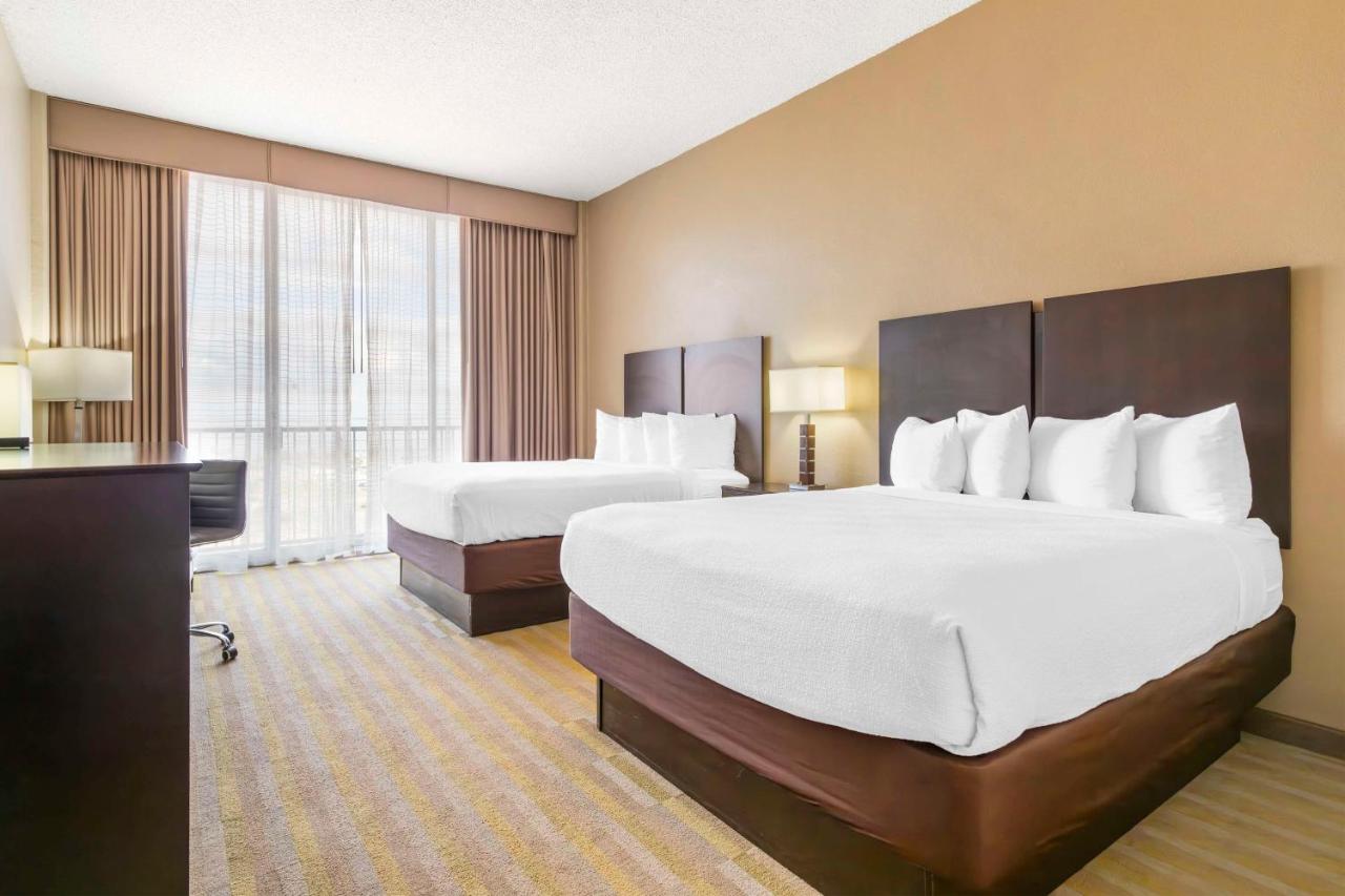 Queen Room with Two Queen Beds and Roll-In Shower - Disability Access/Non-Smoking at Best Western Corpus Christi