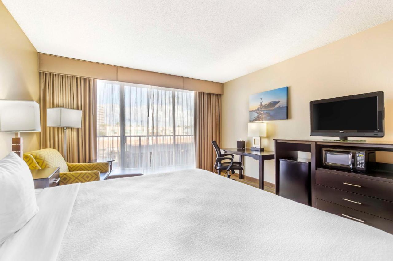 King Room - Disability Access/Non-Smoking at Best Western Corpus Christi