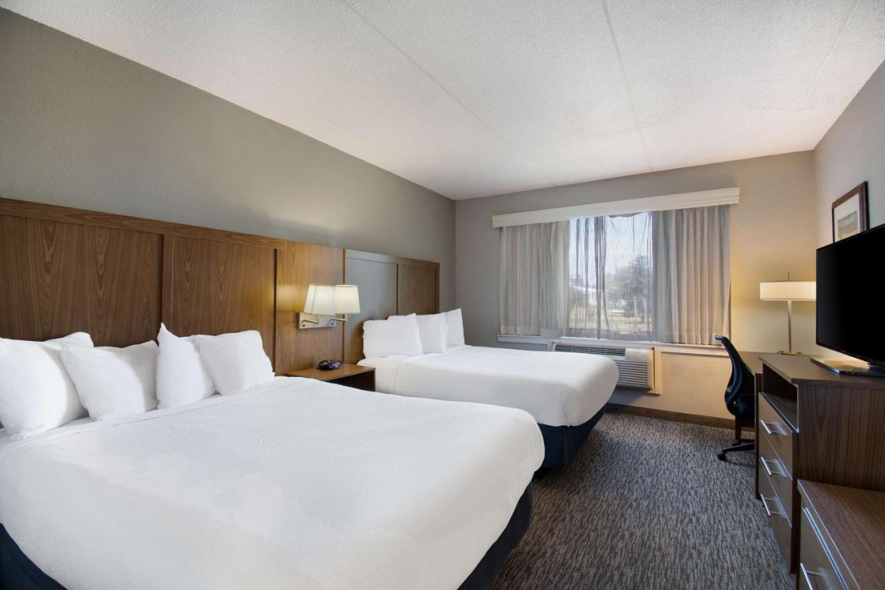Queen Room with Two Queen Beds - Second Floor at Best Western Bridgeview Hotel