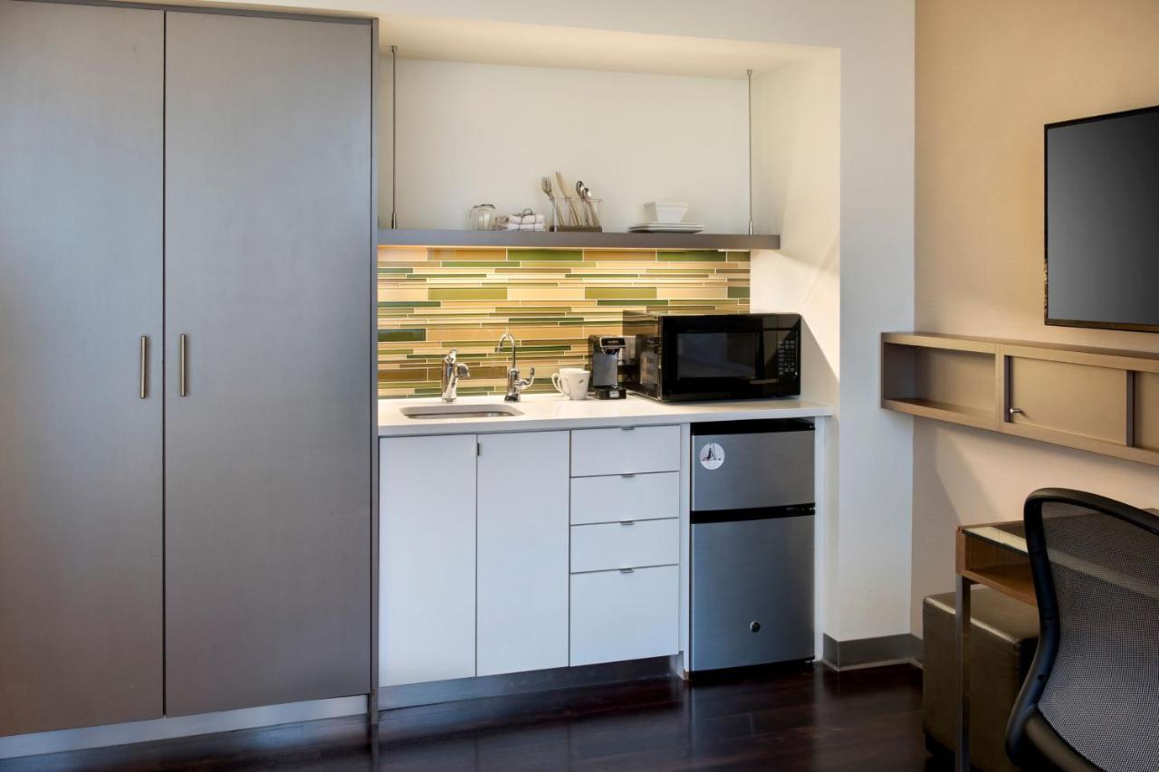 Traditional King, Guest room, 1 King at Element by Marriott Boston Seaport District