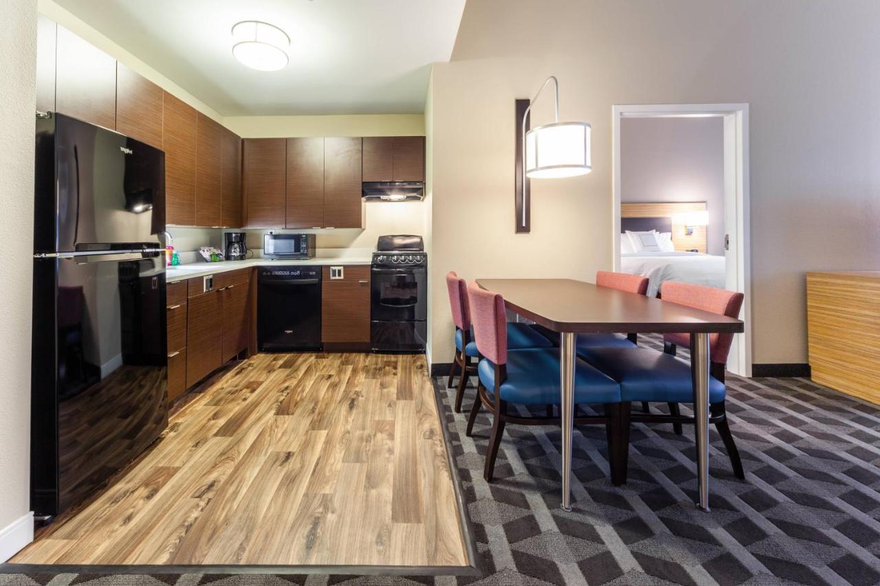 2 Bedroom Suite at TownePlace Suites by Marriott Front Royal