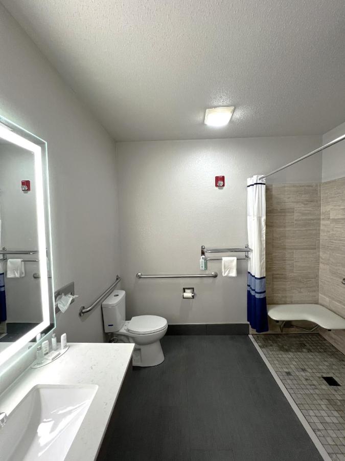 Queen Room with Two Queen Beds - Mobility Access/Non-Smoking at Baymont by Wyndham Paw Paw
