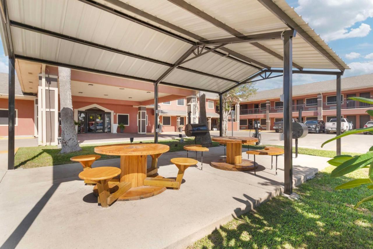 | Best Western Plus Edinburg Inn & Suites
