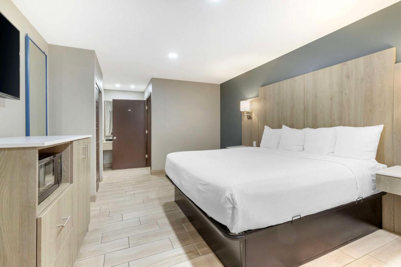  | Best Western Plus Edinburg Inn & Suites