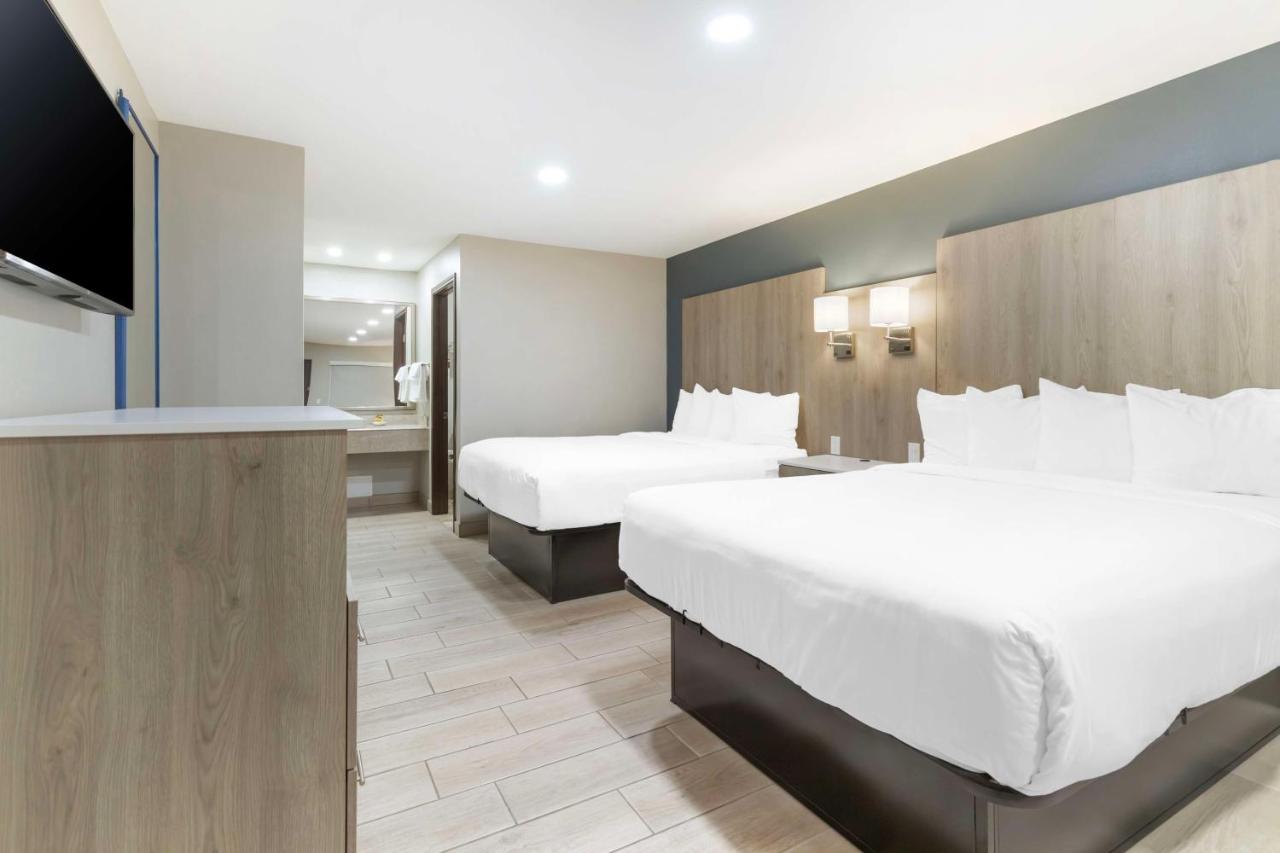 | Best Western Plus Edinburg Inn & Suites