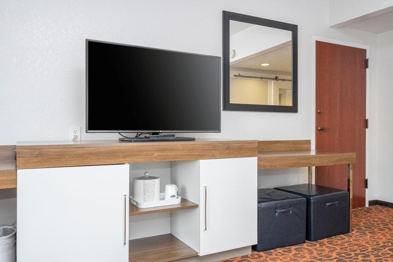 | Hampton Inn by Hilton Spring Hill