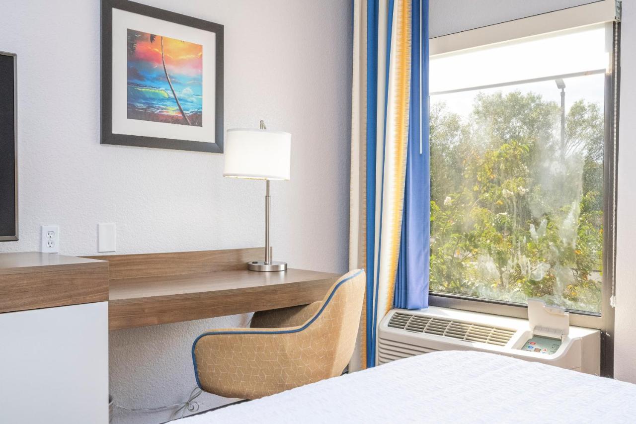 | Hampton Inn by Hilton Spring Hill