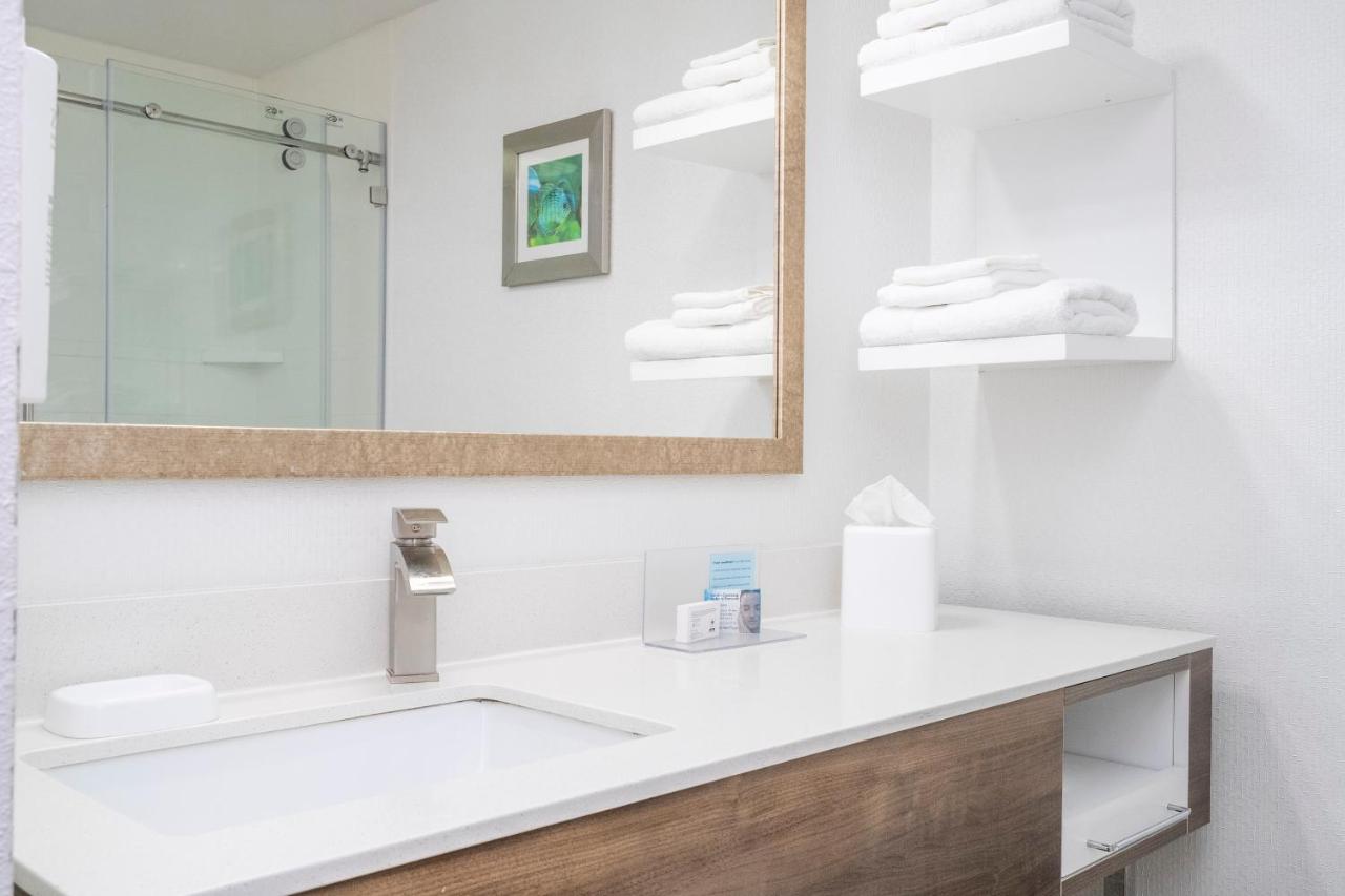 | Hampton Inn by Hilton Spring Hill