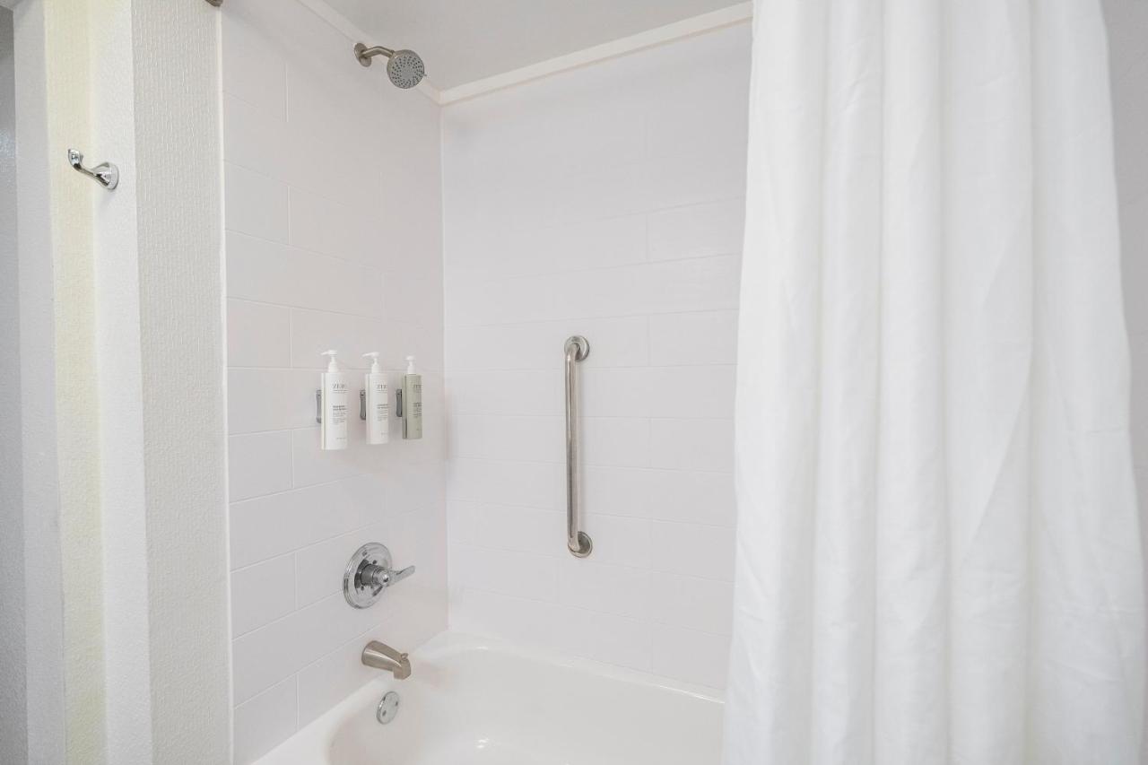 | Hampton Inn by Hilton Spring Hill