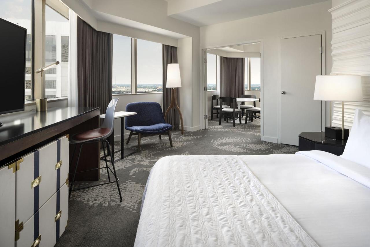 Luxury Suite, 1 Bedroom Suite, 1 King at Le Méridien New Orleans