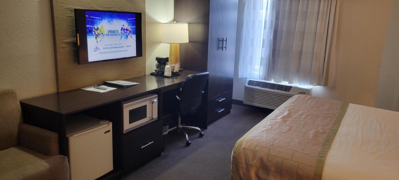 King Room - Non-Smoking at Baymont by Wyndham Pueblo