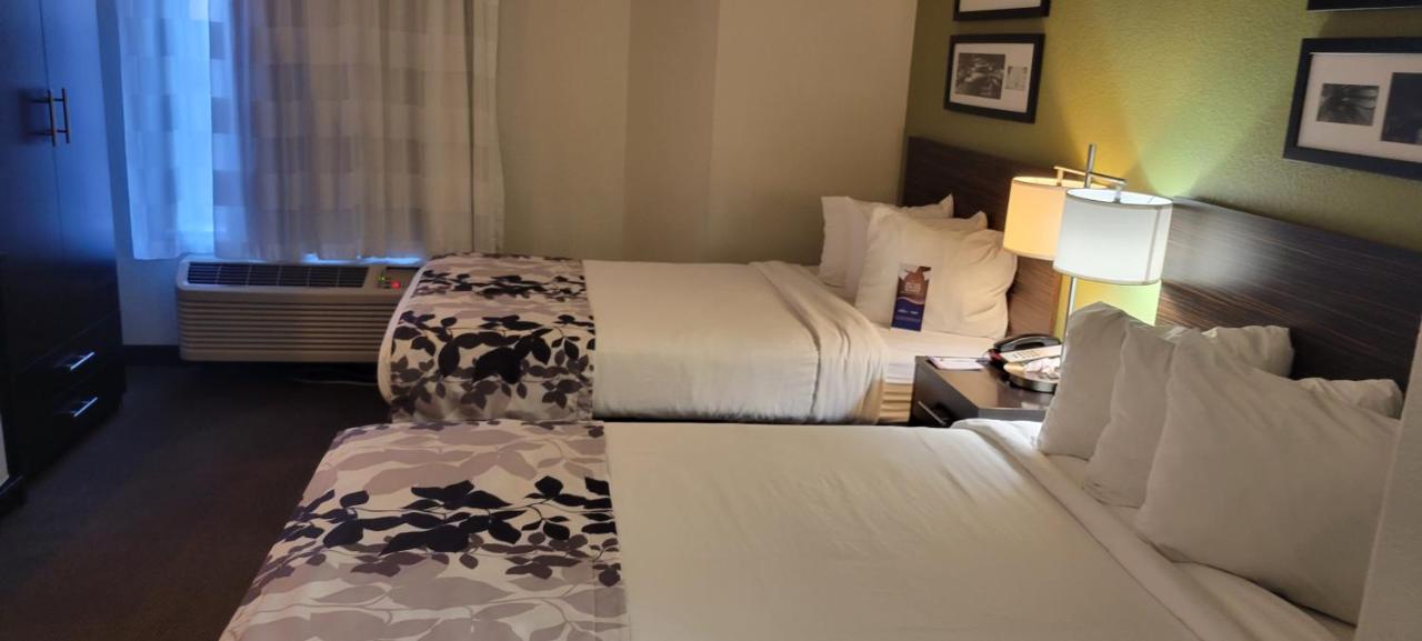 Double Room with Two Double Beds - Non-Smoking at Baymont by Wyndham Pueblo
