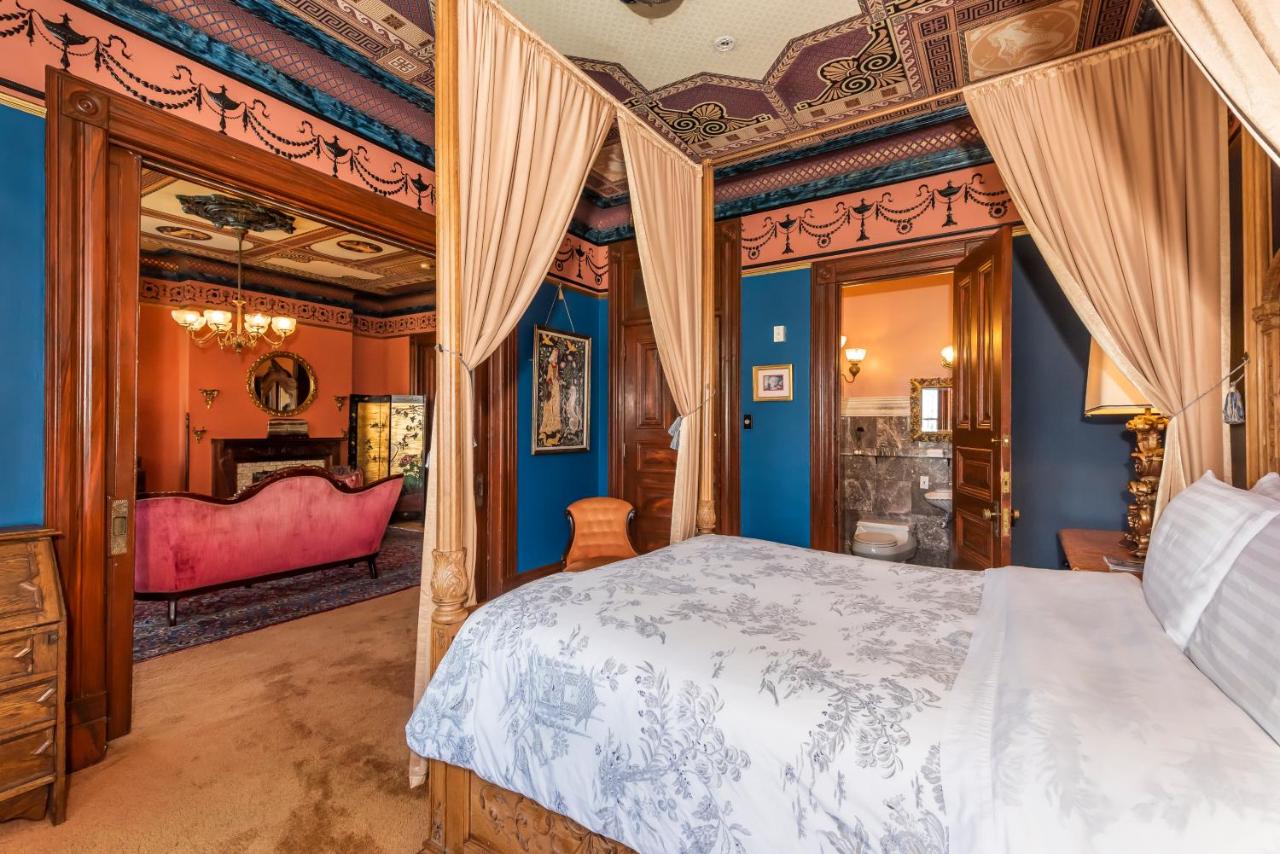 | Chateau Tivoli Bed and Breakfast