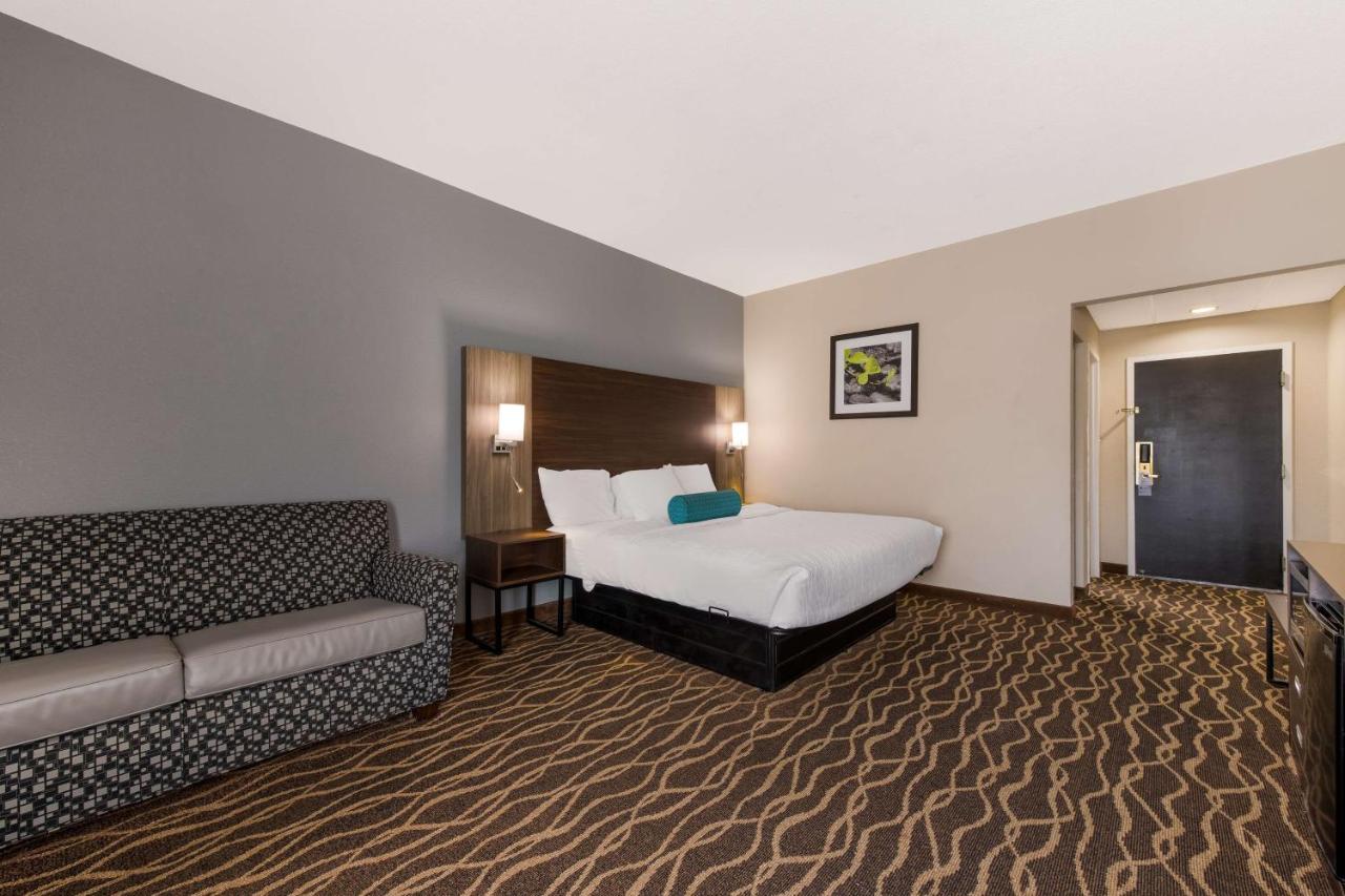 King Room with Sofa Bed - Non-Smoking at Best Western Albemarle Inn