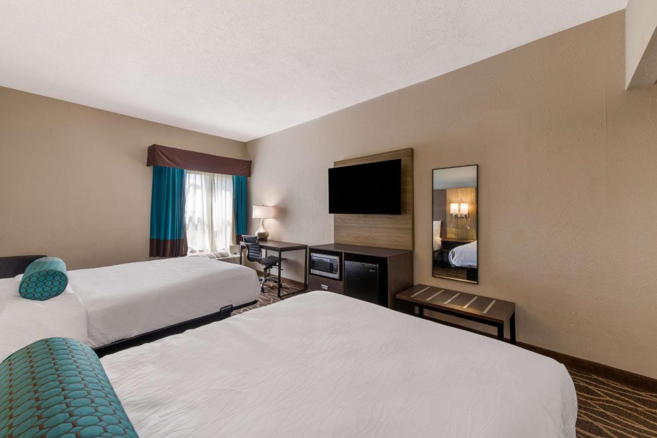 Double Room with Two Double Beds - Non-Smoking at Best Western Albemarle Inn
