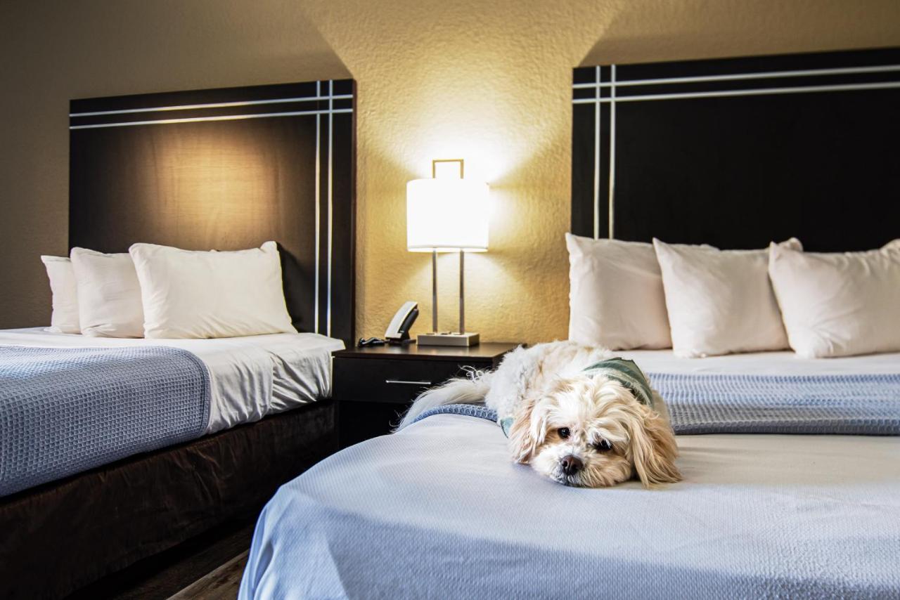  | Econo Lodge Streetsboro