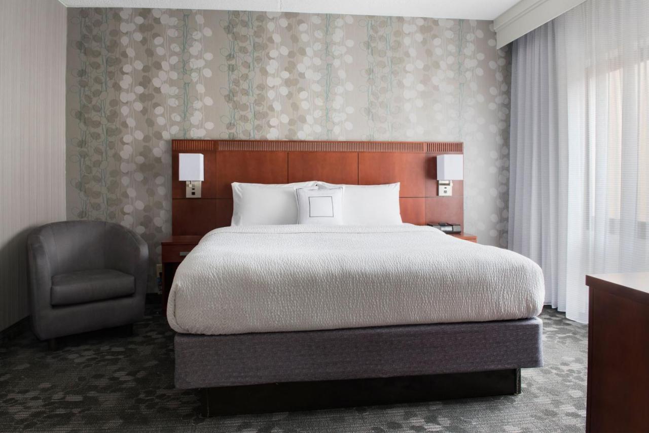 | Sonesta Select Mahwah