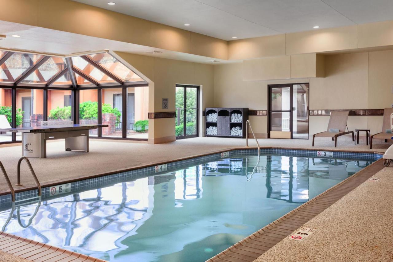 | Sonesta Select Mahwah