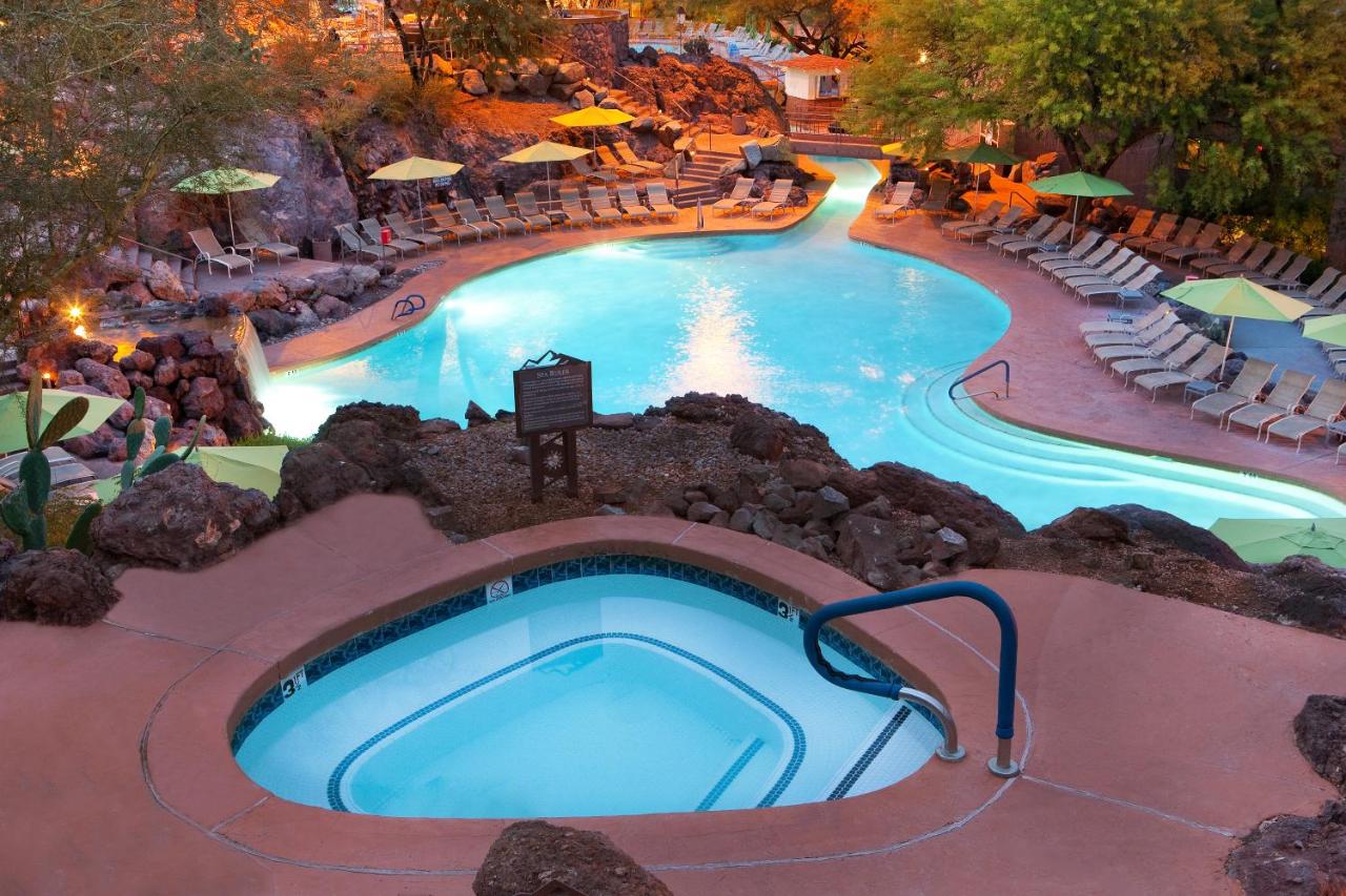 | Phoenix Marriott Resort Tempe at The Buttes
