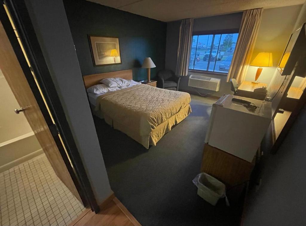 | The Belgium Inn & Suites
