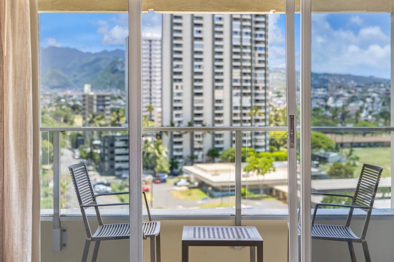 King Room with Mountain View at Hyatt Place Waikiki Beach