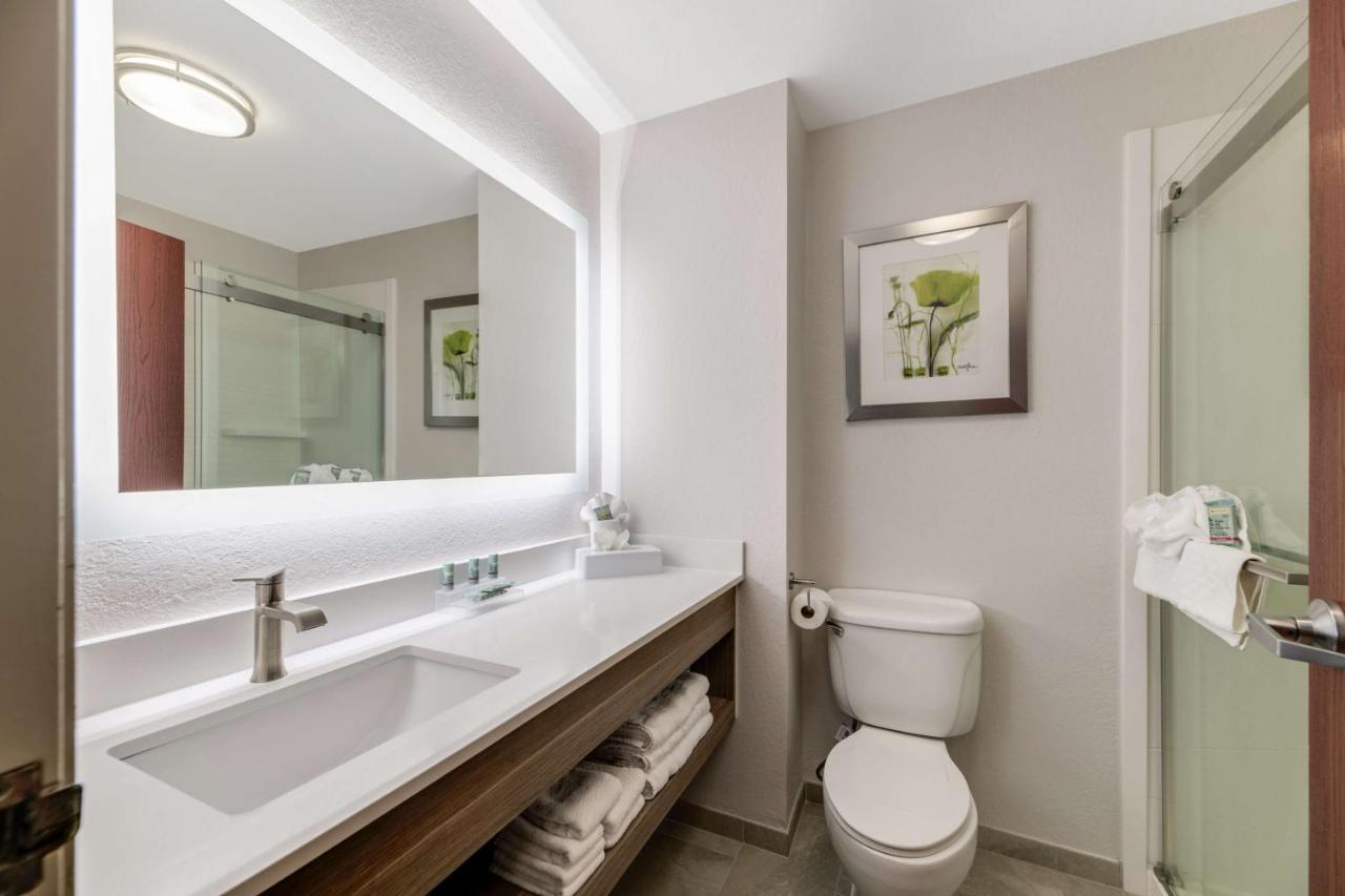 Executive King Suite at Best Western Auburndale Inn & Suites