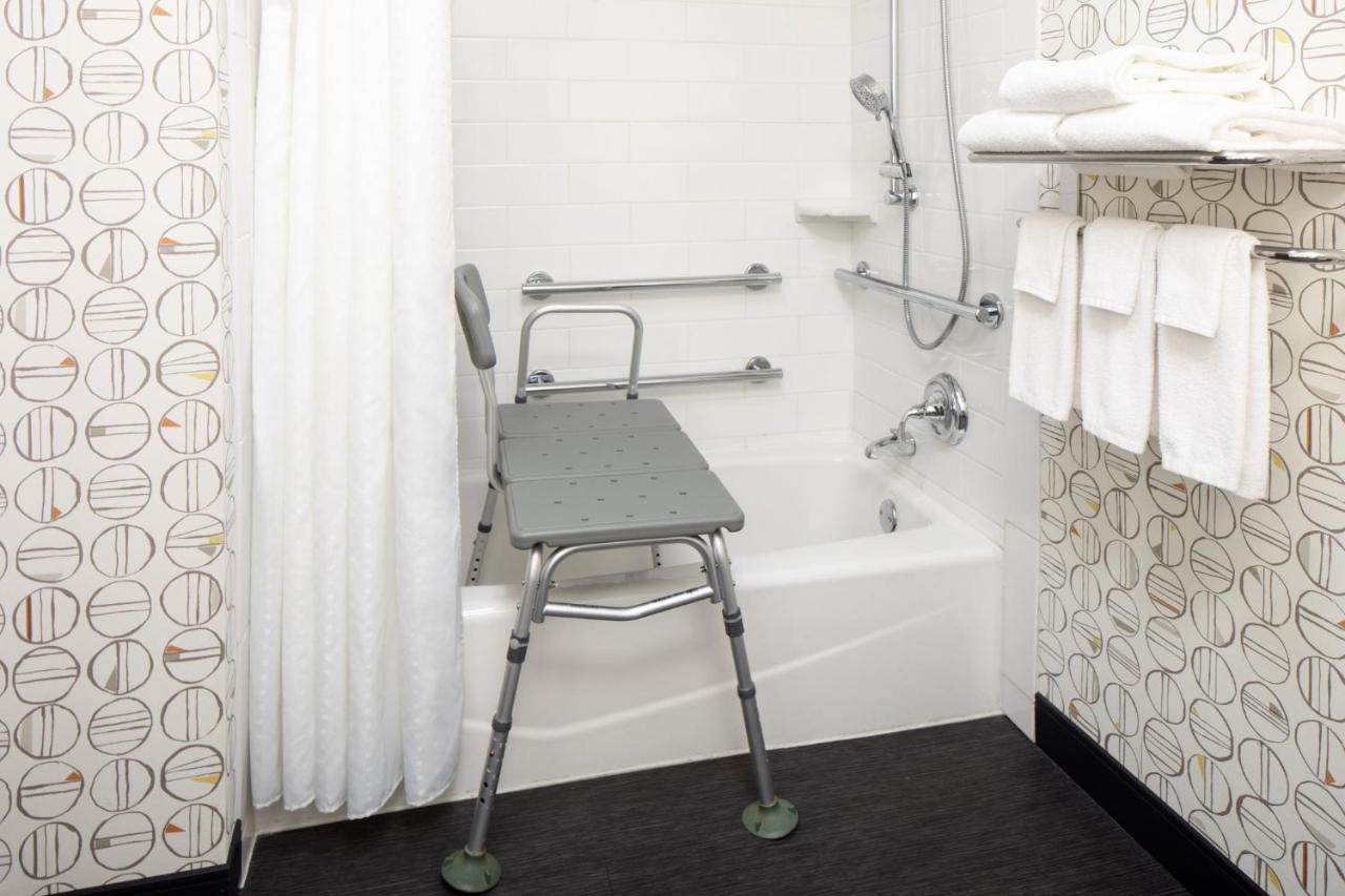 Double Room at Holiday Inn Weirton - Steubenville Area, an IHG Hotel
