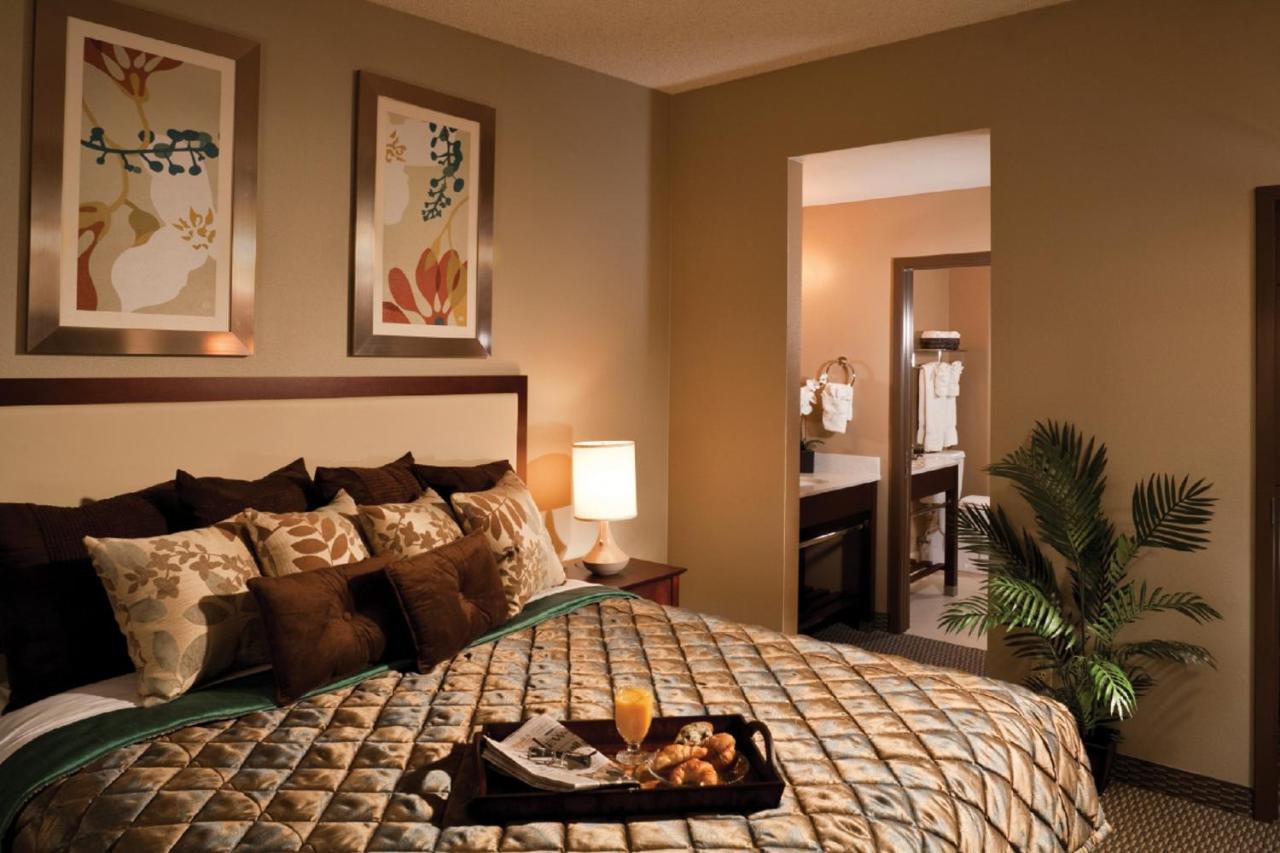 Double Eagle Suite at Eureka Casino Resort