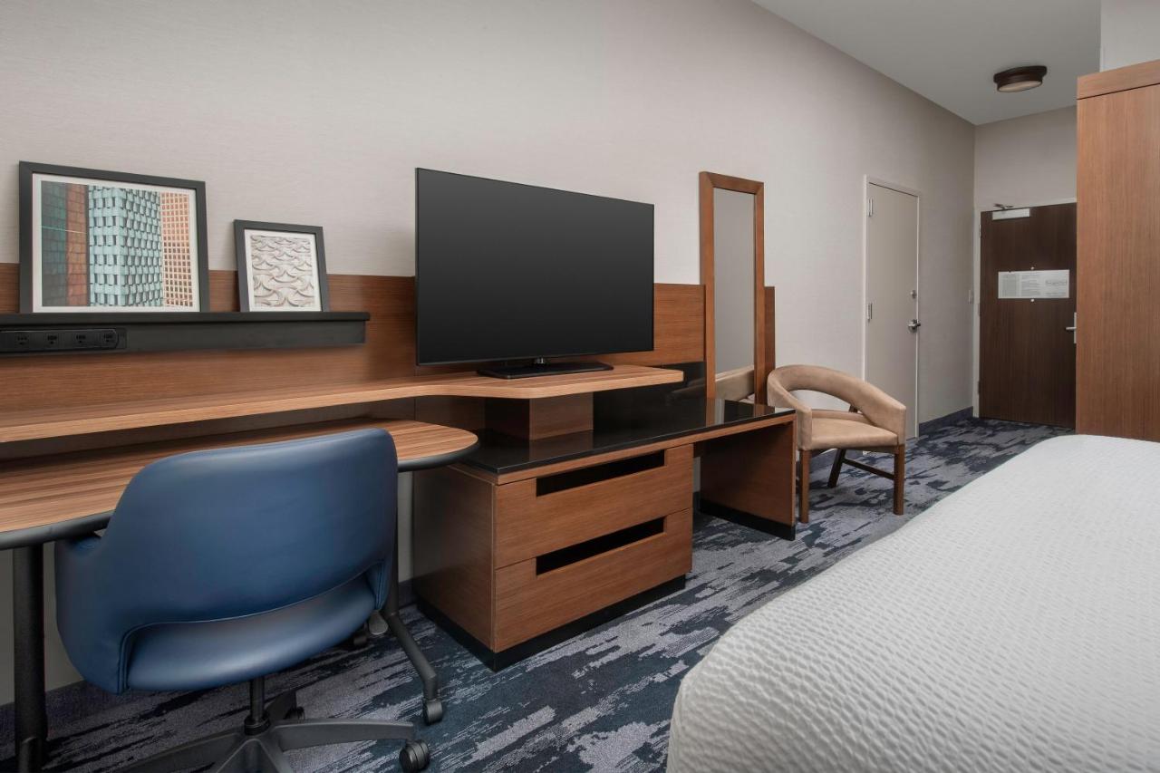 King Room at Fairfield Inn & Suites by Marriott Ithaca