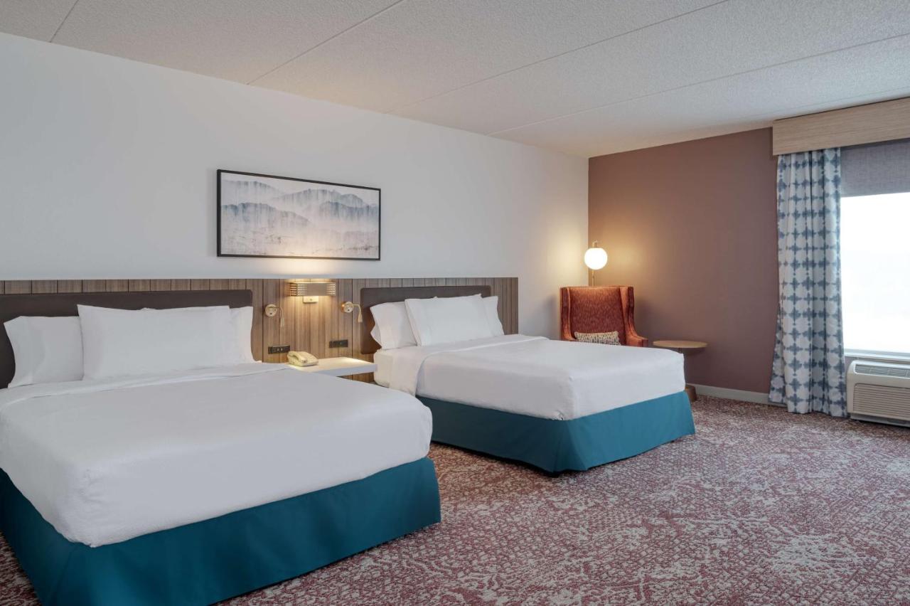 | Hilton Garden Inn Clarksburg