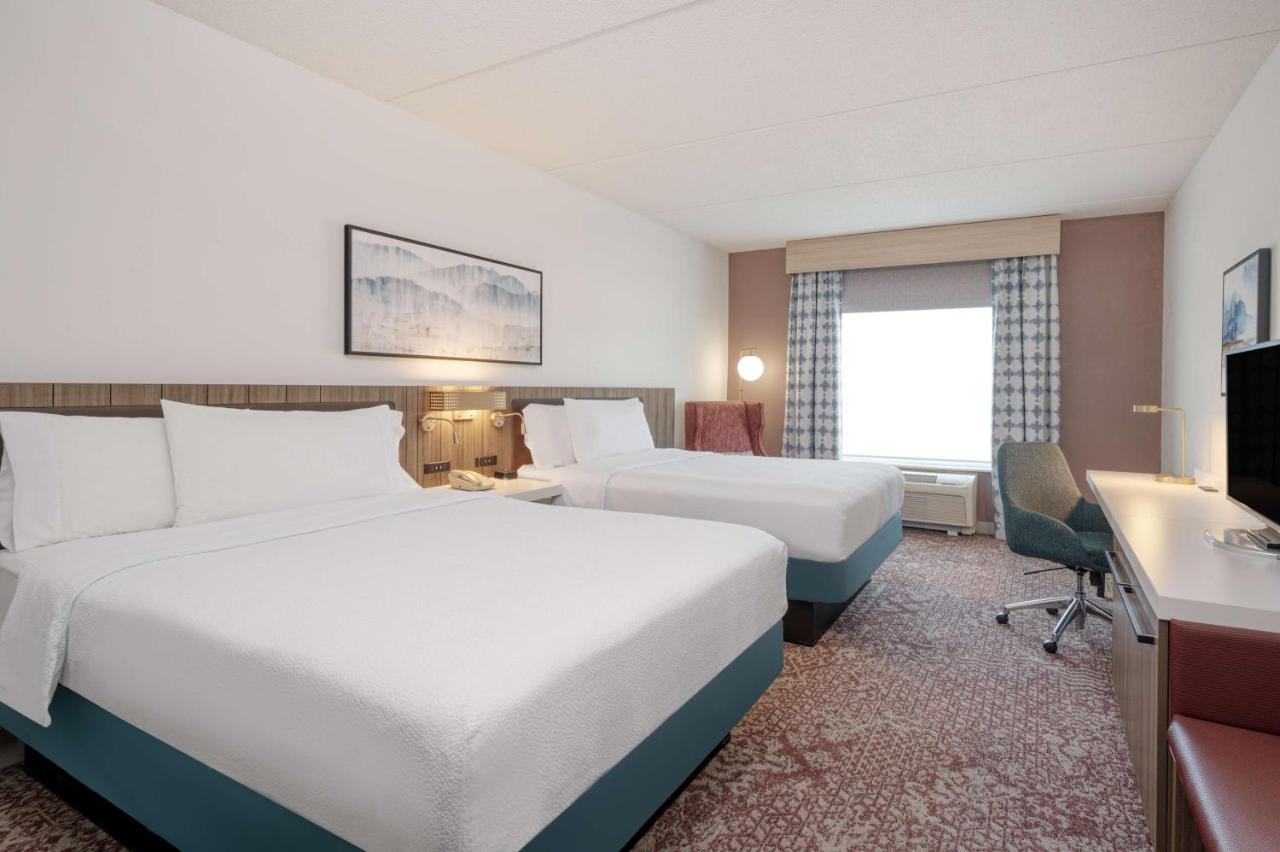 | Hilton Garden Inn Clarksburg