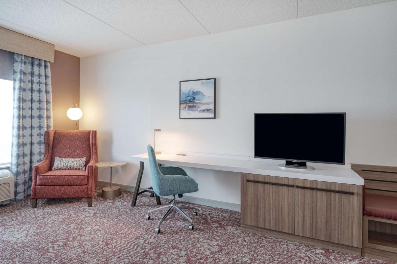 | Hilton Garden Inn Clarksburg
