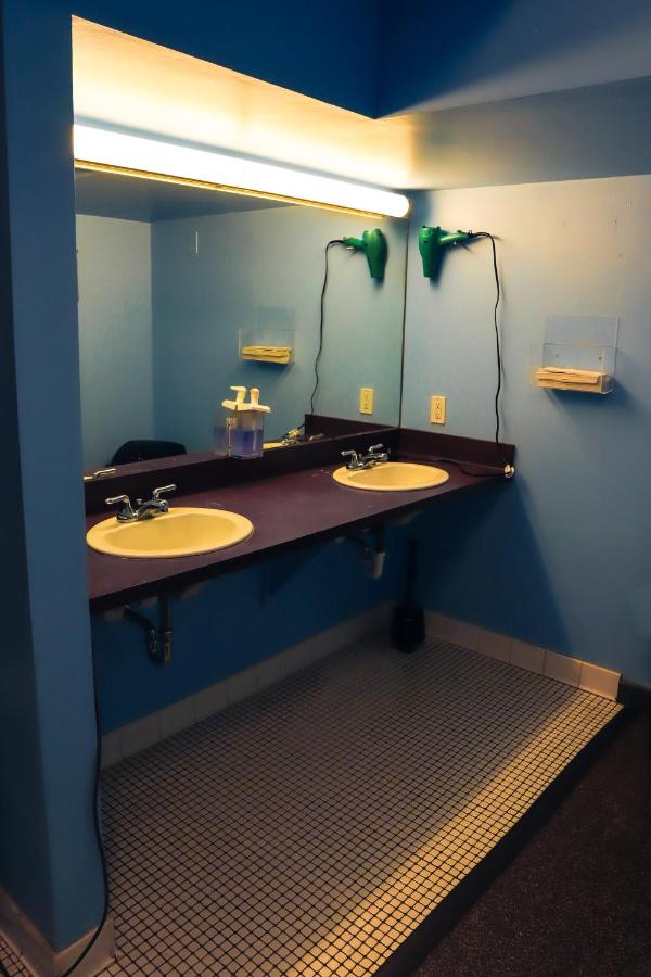 | Treasure State Hostel