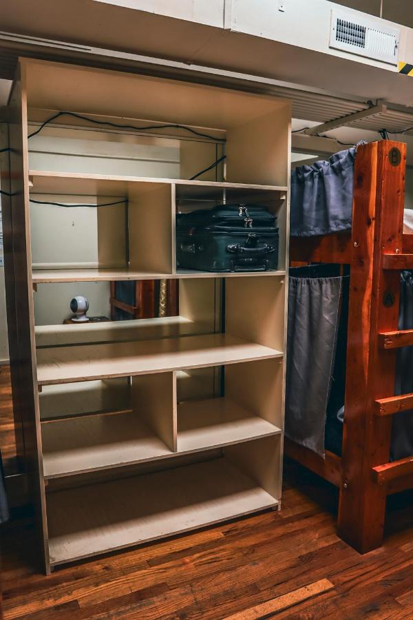 | Treasure State Hostel