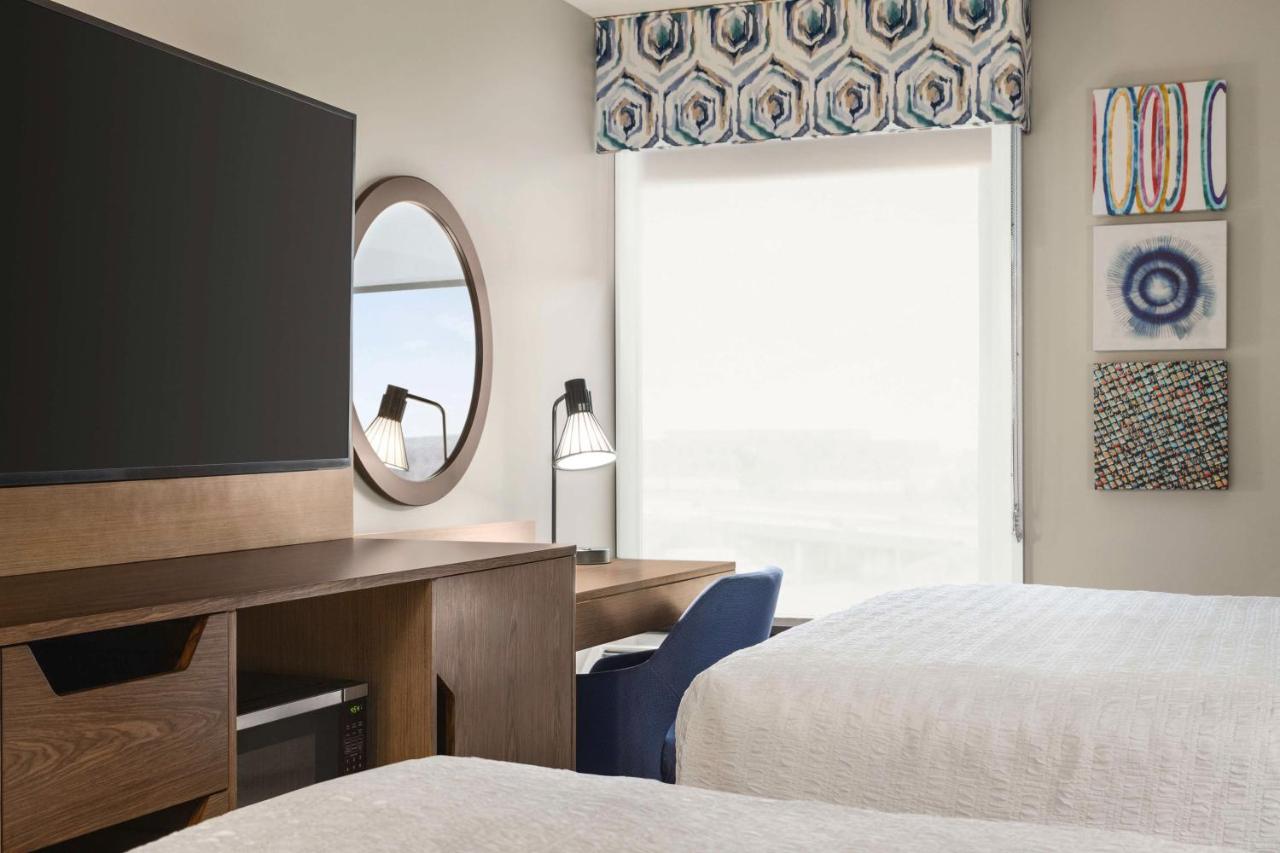 Double Room - Non-Smoking at Hampton Inn Kansas City-Airport