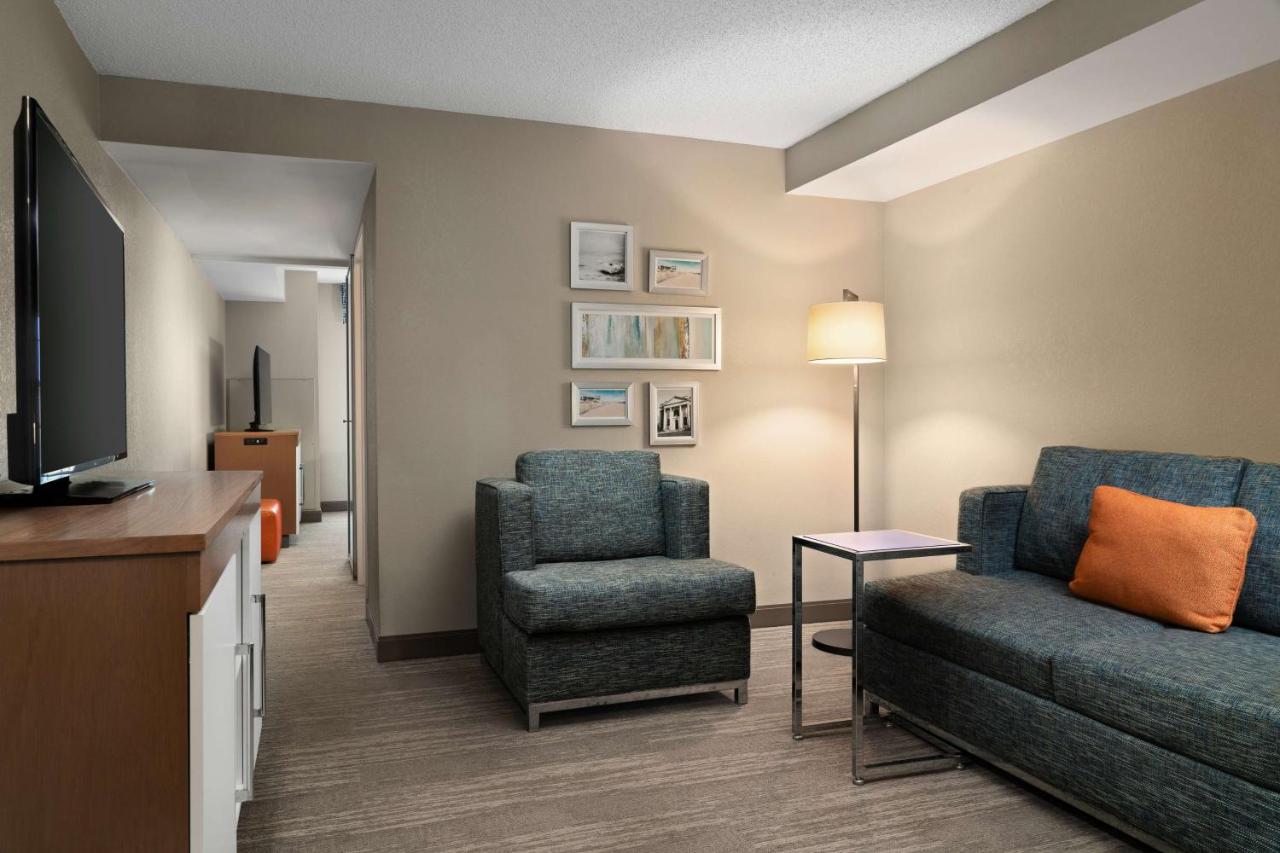 | Hampton Inn South Kingstown - Newport Area