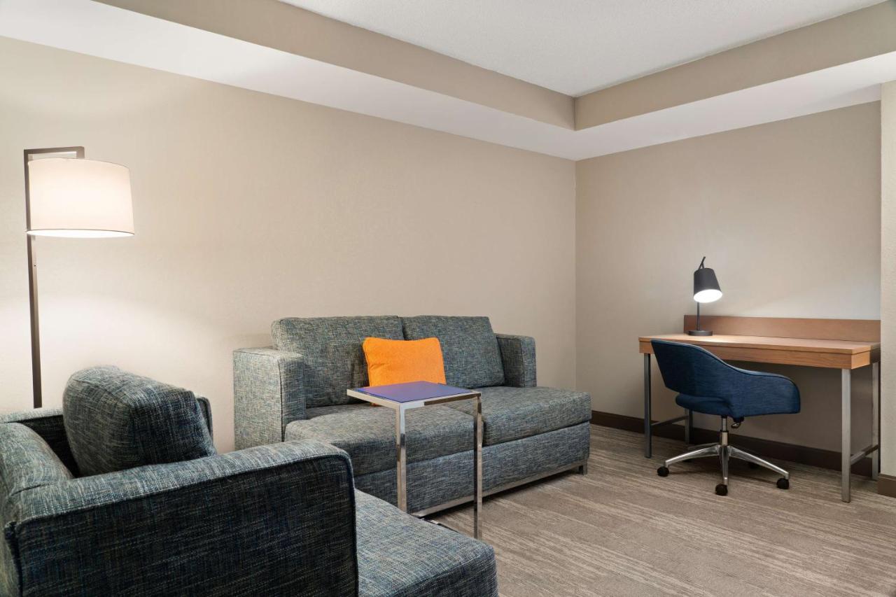 | Hampton Inn South Kingstown - Newport Area