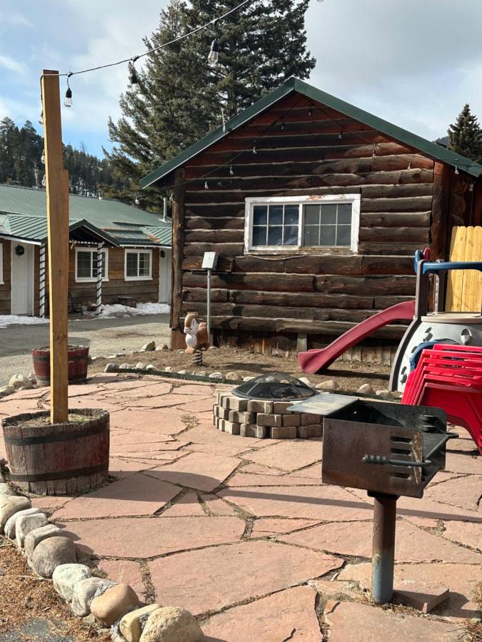 | Deer Lodge