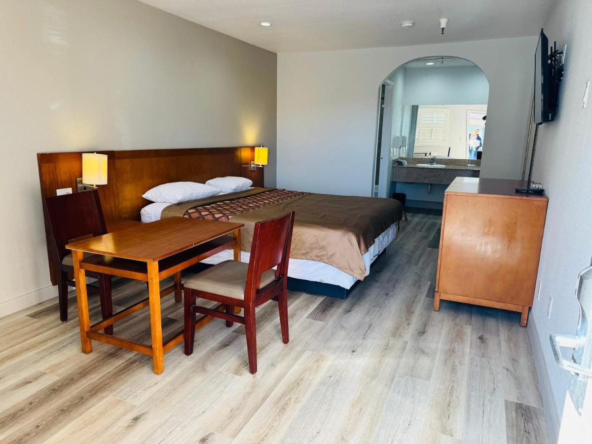 | Morgan Hill Inn