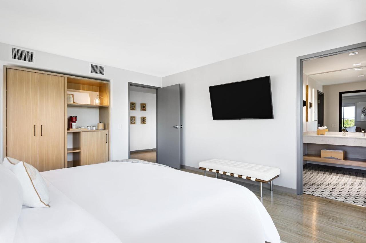 | Noun Hotel