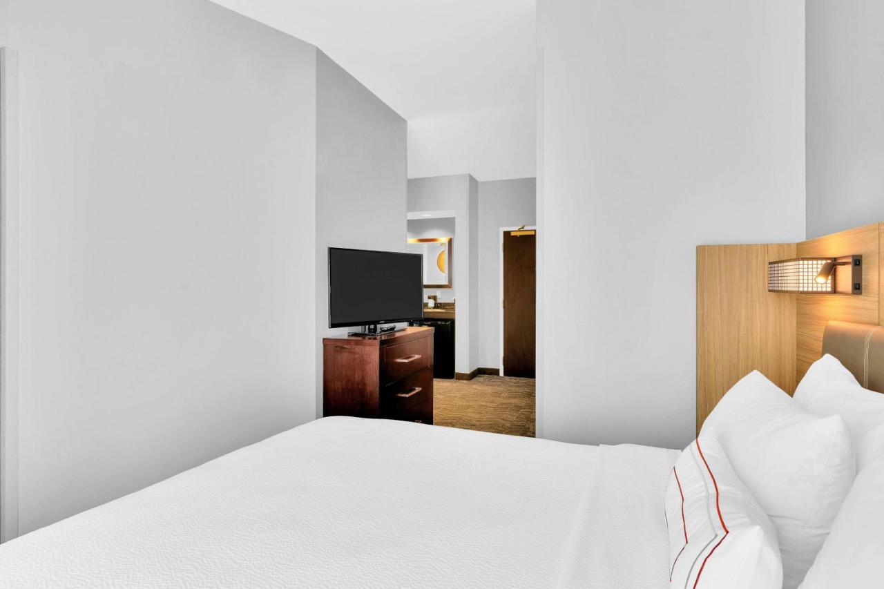 King Studio Suite with Sofa Bed at SpringHill Suites by Marriott Tarrytown Westchester County