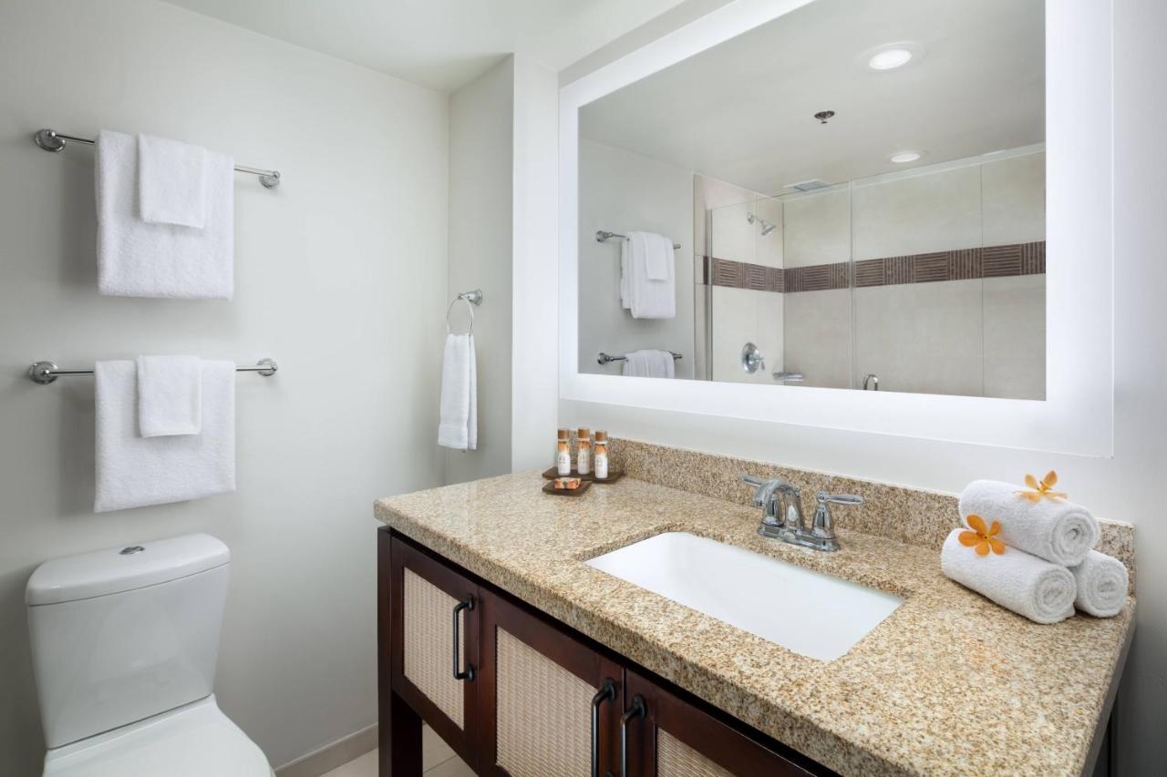 Queen Studio with Oceanfront View at Marriott's Kaua'i Beach Club