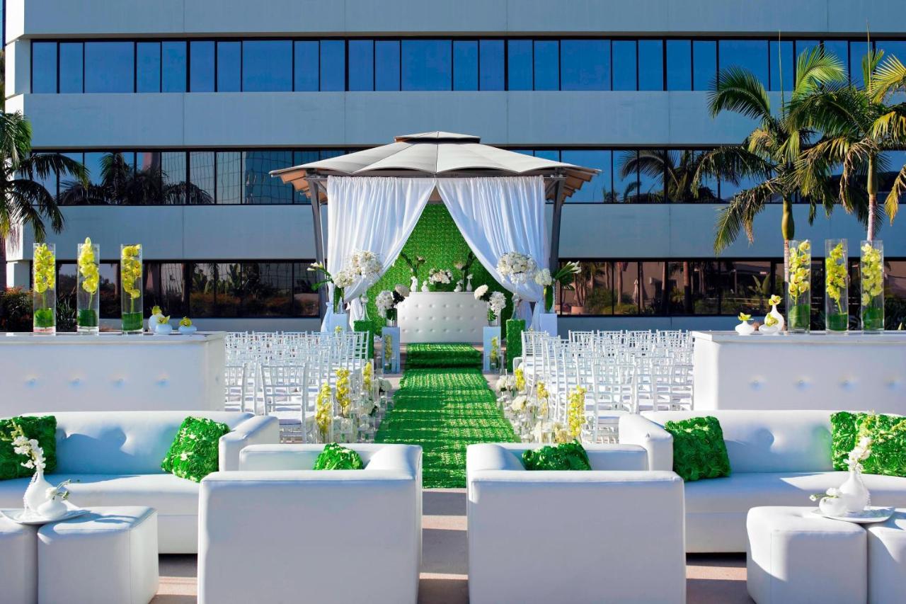 | The Westin South Coast Plaza, Costa Mesa